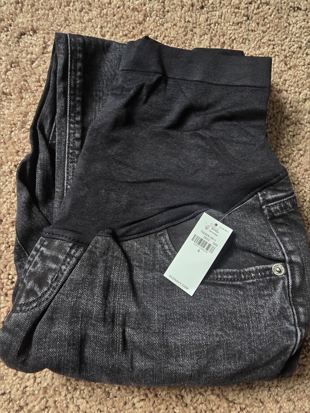 Maternity boyfriend jeans